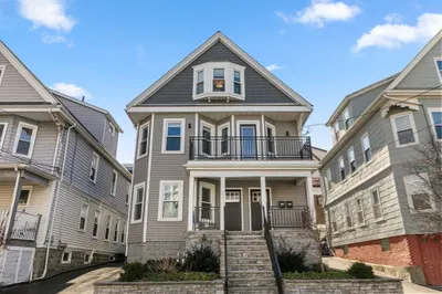 122 Hudson Street #1
