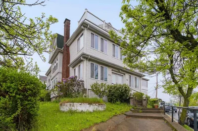 42-44 Ten Hills Road 1