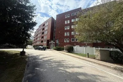 160 Burkhall St #313 1