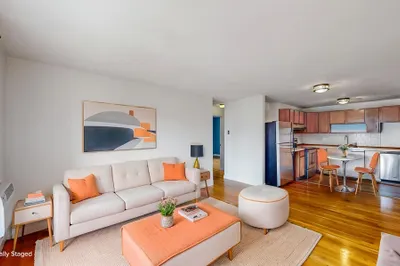 39 Englewood Ave #24 1