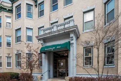 84 Gordon St #302