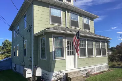 4 Bartlett Street