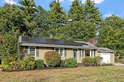 46 Lowell Rd 1