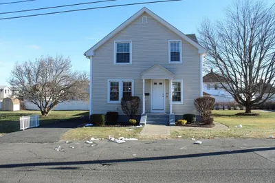64 Kirkland Ave