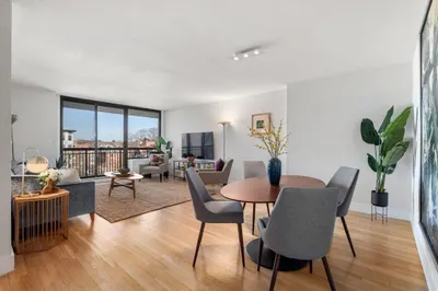 60 Longwood Avenue #405