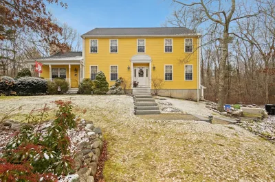 99 Songbird Drive 1