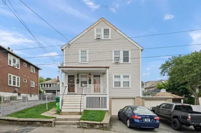 84 Adams St #2