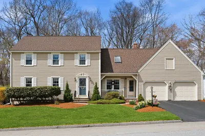 32 Dolly Dr 1