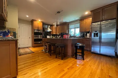 18 Hawthorn St #1 1