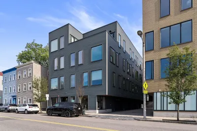 537 E 1st Street #6 1