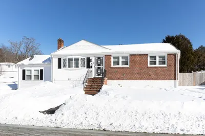 8 Dianthus Rd