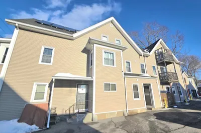 210 Whittenton St #3