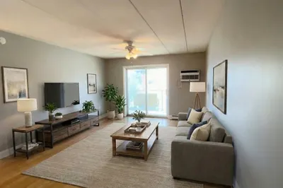 4 Hawes St #12
