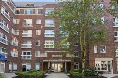 950 Massachusetts Ave #106