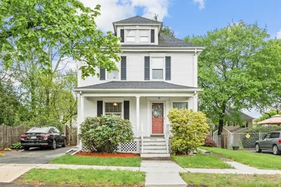 14 Leroy Avenue