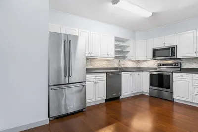 20 Hammond Pond Parkway #- Unit 606 1
