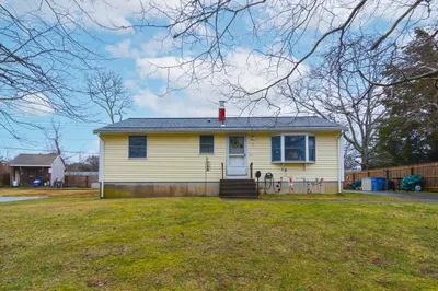21 Heritage Cir 1