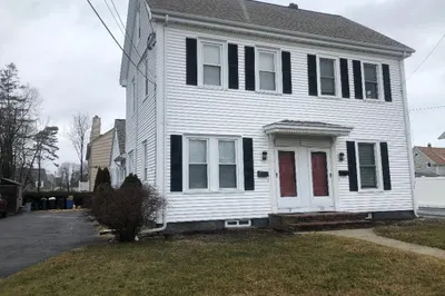 18 River St #18