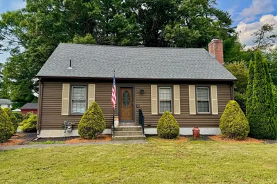 1071 Shaker Rd