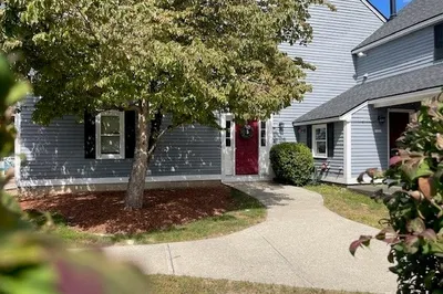 15 Lantern Ln #8 1