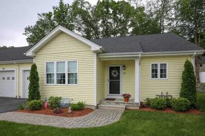 67 Cobblestone Lane #63 1
