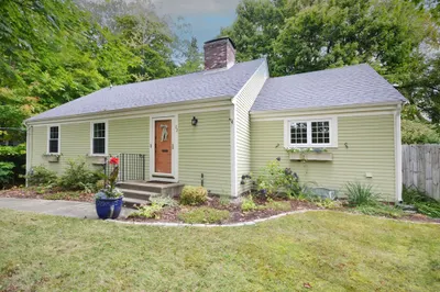 22 Baxter St 1