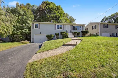 9 Johnson Ave 1