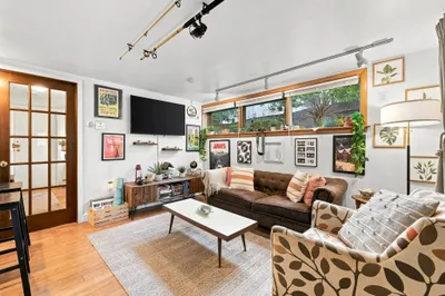 1800 Columbia Rd #5