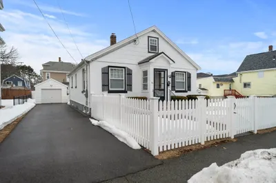 54 Safford St 1
