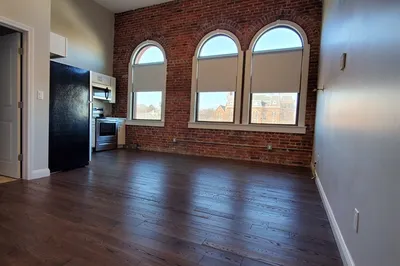 1 Main St #303