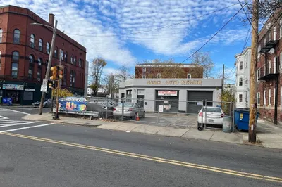 287 Essex Street 1