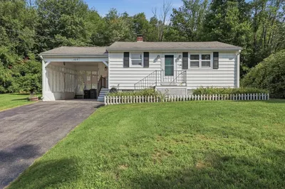 109 Greenwood Place