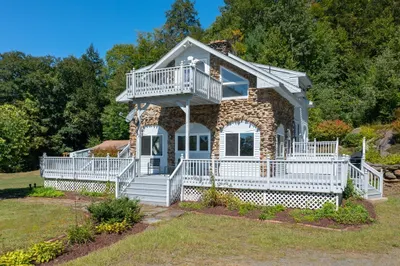 155 Worthington Rd 1