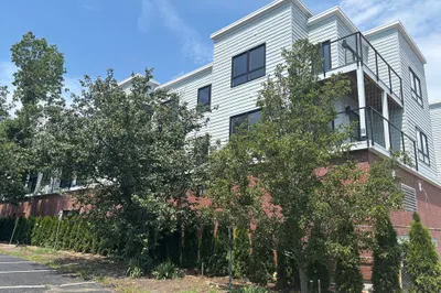 1391 Main Street #304 1