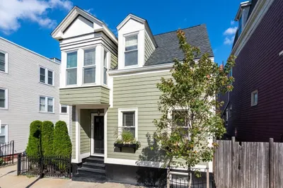 294 W 5th St 1