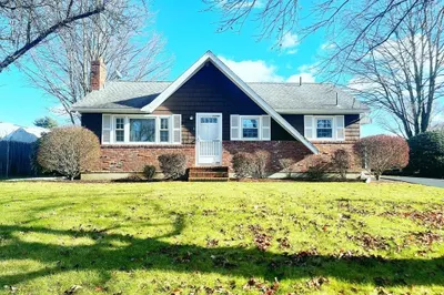 112 Overton St 1
