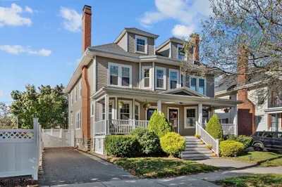 9 Alden St #11 1