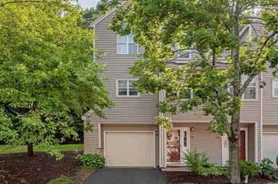 21 Thayer Pond Dr #5 1