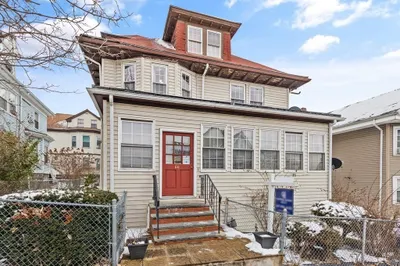 66 Hartford St