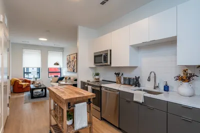 180 Central Ave #302