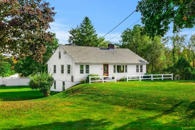 501 Farmers Row 1