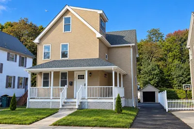 365 Nahatan St 1