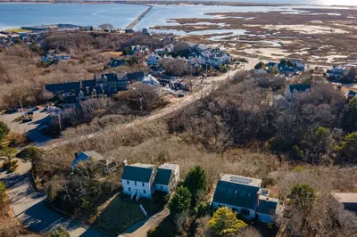5 Pilgrim Heights Rd