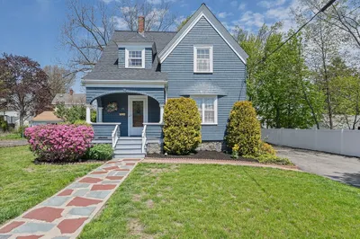 25 Hobart Ave 1