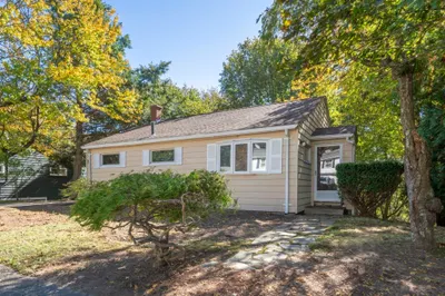 31 Westmorland Dr 1