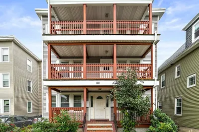 742 River St #5