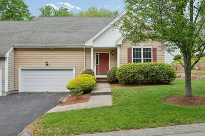 11 Summerfield Drive #11 1