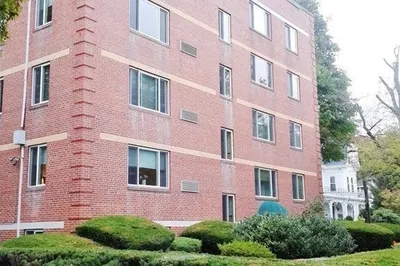 125 Pleasant Street #303 1
