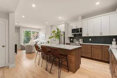 587 E Broadway #3