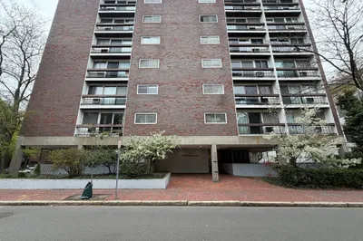 12 Inman St #23 1